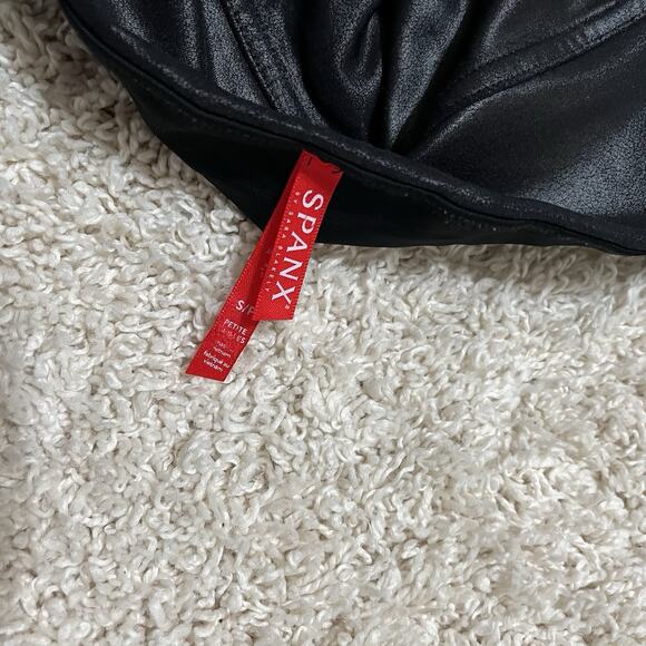 Spanx Metallic Black Faux Leather High Waisted Versatile Edgy Slimming Leggings - Picture 6 of 7